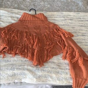 Fringe cropped sweater NEW